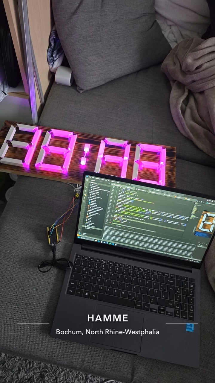 Fertiges Projekt mit Codeeditor und Skizze offen